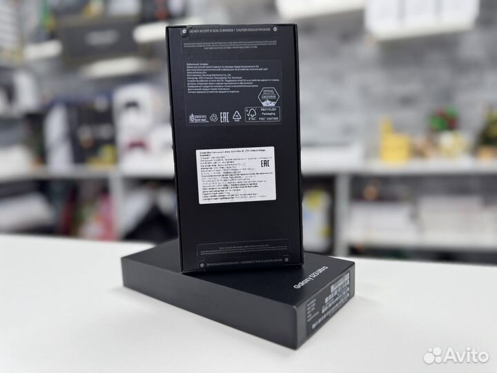 Samsung Galaxy S23 Ultra, 12/256 ГБ