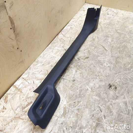Накладка внутренняя на порог передняя левая Opel