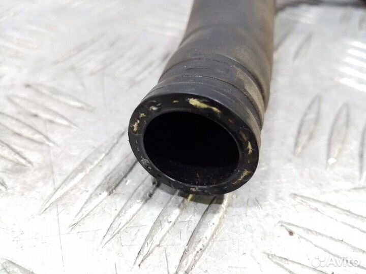 Б/У Патрубок системы охлаждения#001