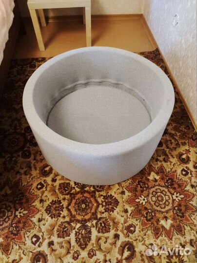 Детский сухой бассейн с шариками