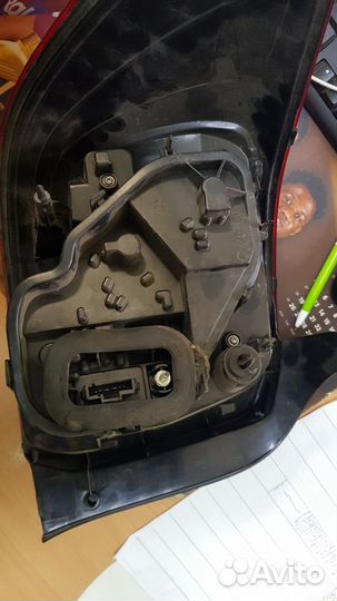 Фонарь задний правый renault logan 2