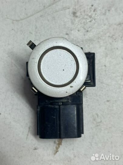 Парктроник передний Toyota Land Cruiser 200