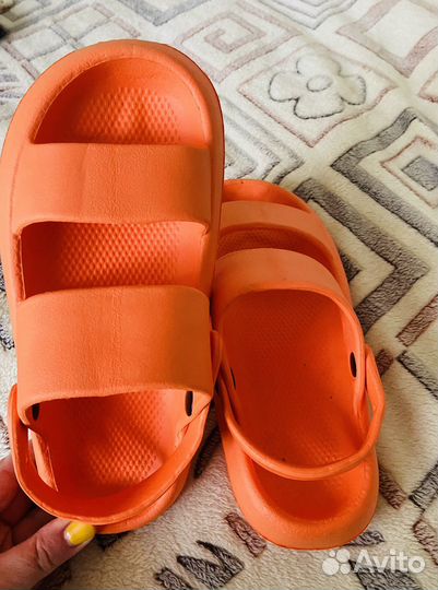 Женские шлепки