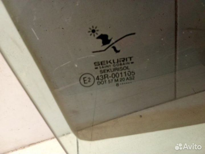 Стекло двери заднее правое Saab 9-5 седан B235