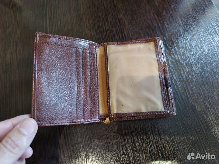 Бумужник кожаный
