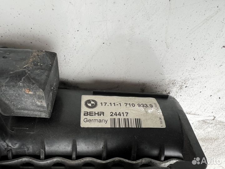 Радиатор основной BMW E38 735