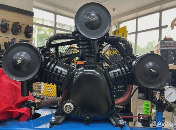 Компрессор воздушный 960л/мин 200л