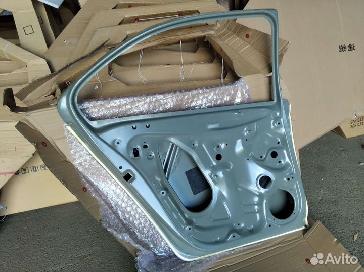 Дверь задняя левая Skoda Rapid 1 / Polo 6