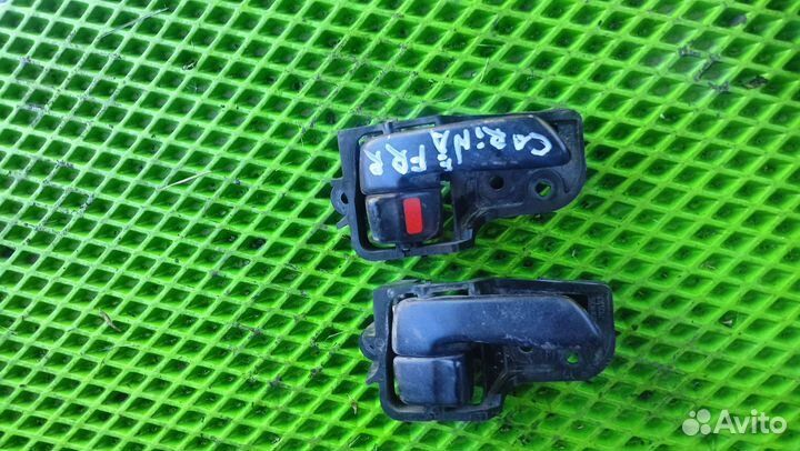 Ручки дверей внутренние правые Toyota carina-E