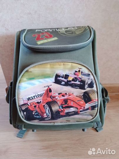 Школьный рюкзак