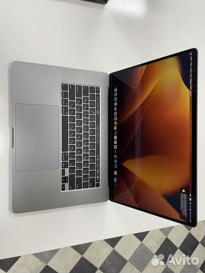 Apple MacBook Pro 16 2019 i9 32