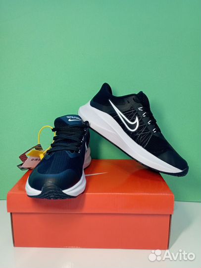 Кроссовки Nike Zoom Winflo 32