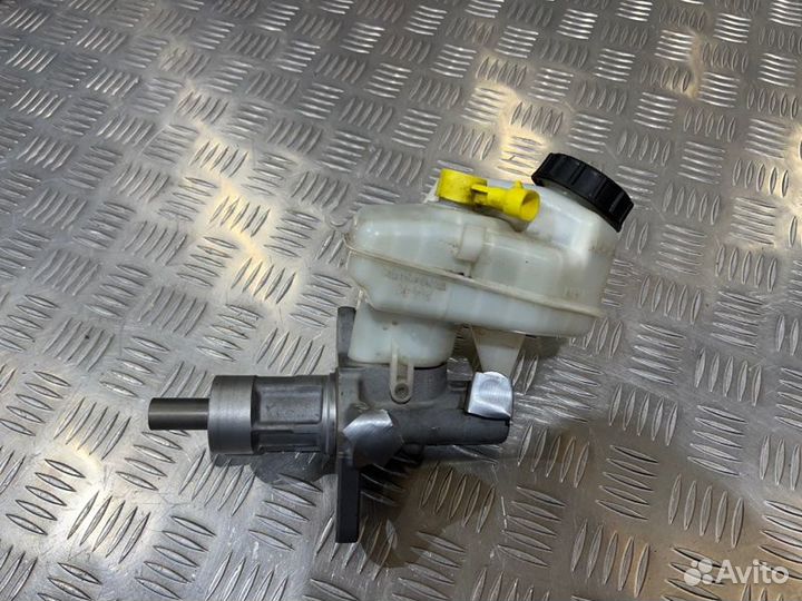 Главный тормозной цилиндр Chevrolet Cruze седан