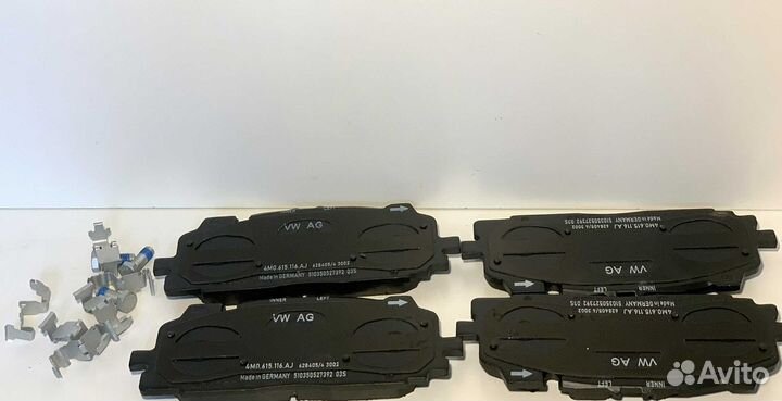 Тормозные колодки Volkswagen 4M0698151AP