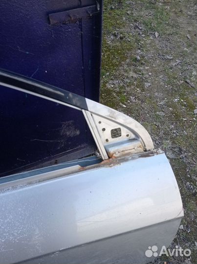 Дверь передняя правая