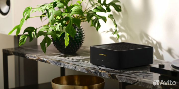 Интегрированный усилитель Marantz model M1 black