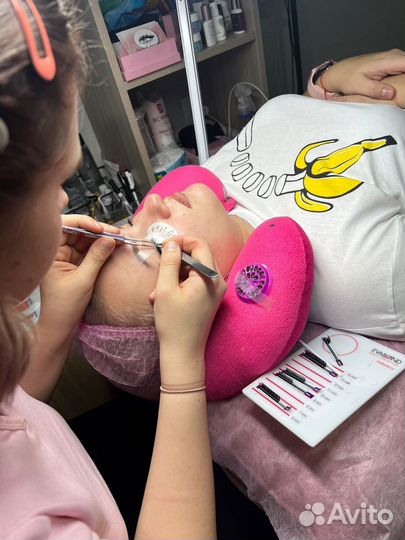 Наращивание ресниц модель