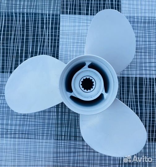 Гребной винт для лодочного мотора yamaha