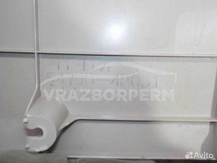 Обшивка двери багажника Lexus RX