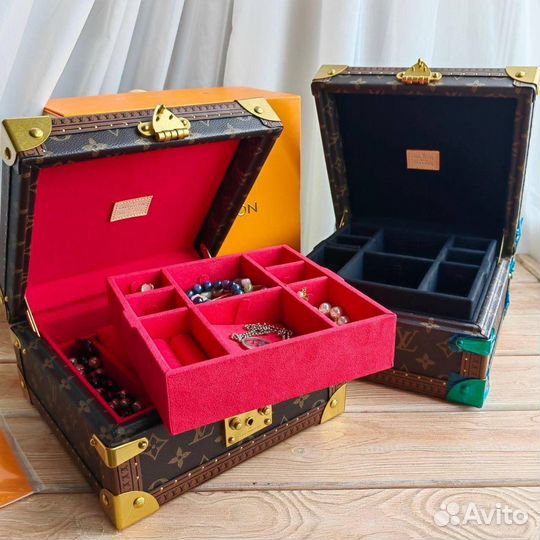 Шкатулка для украшений Louis Vuitton