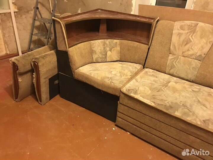 Угловой диван бу