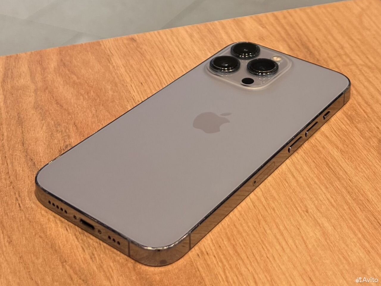 iPhone 13 Pro, 256 ГБ, SIM + eSIM