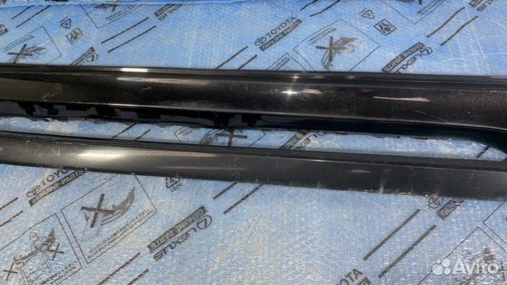 Накладка порога правая Lexus Lx570 2015