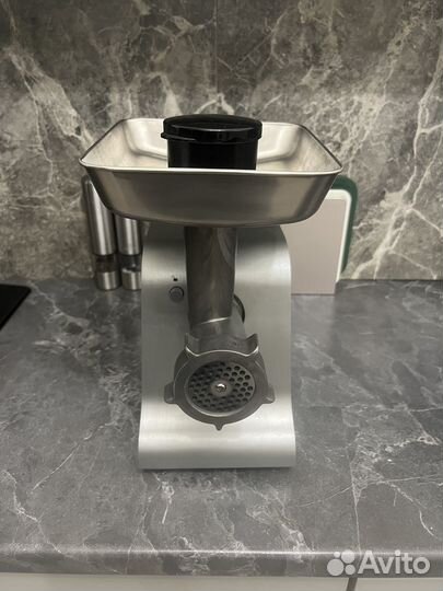 Мясорубка maunfeld MMG.3000S