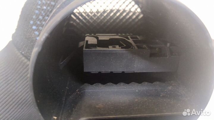 Измеритель потока воздуха Audi A4 (B8)