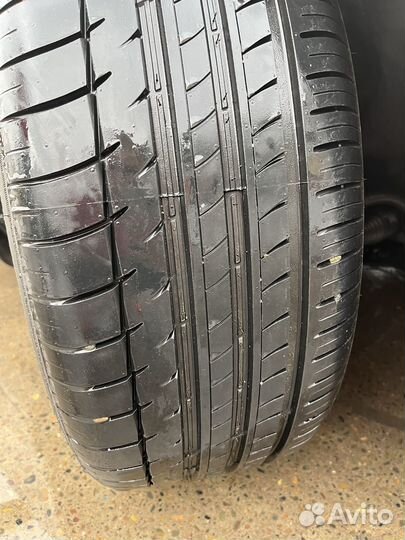 Bridgestone Blizzak VRX 225/50 R17 94S