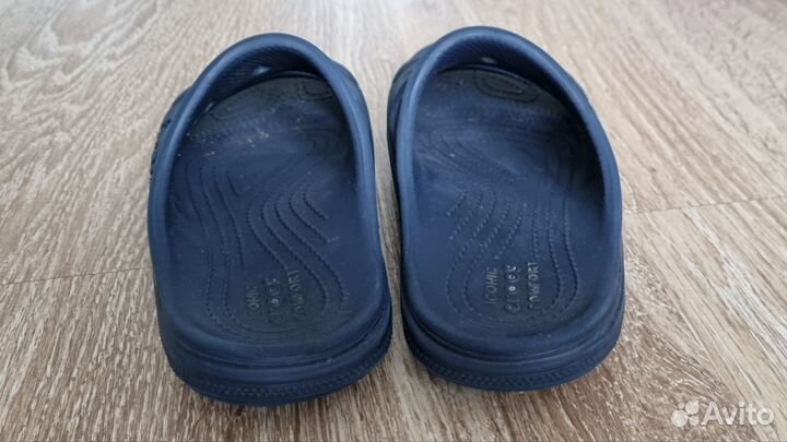 Шлепки и сабо Crocs