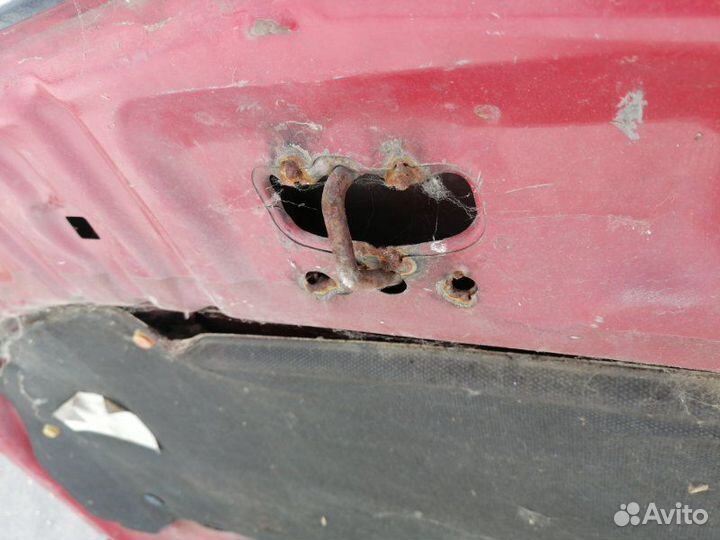 Капот Daihatsu Yrv M200