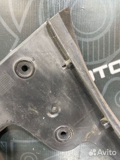 Крепление бампера заднее левое Audi A6 C6 BDW 2005