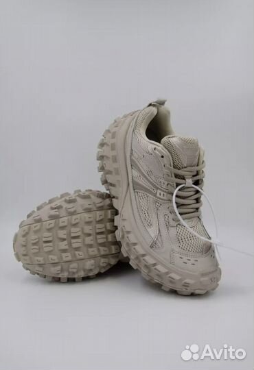 Кроссовки Balenciaga Defender 