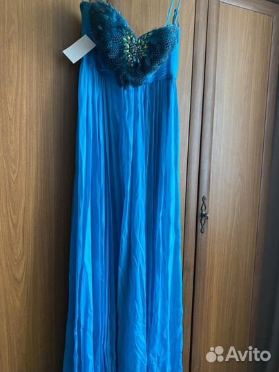 Платье вечернее