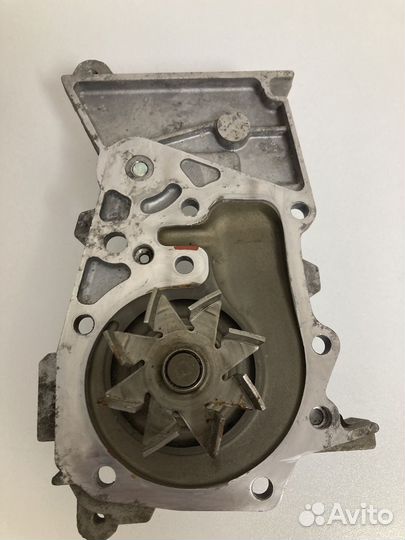 Помпа Renault K4M