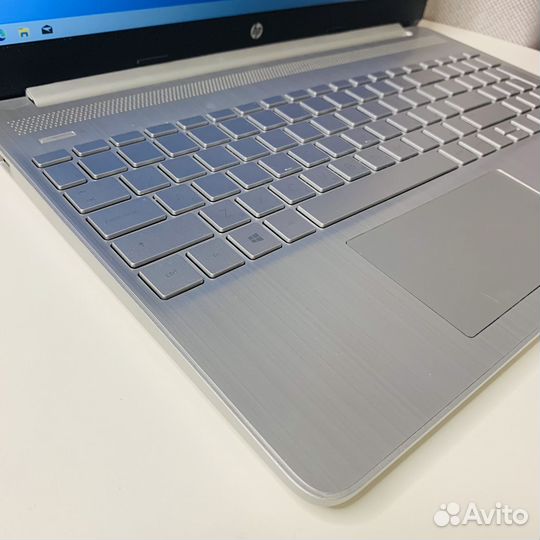 Шустрый Ноутбук HP i3 11-го/8 GB/ SSD 240GB