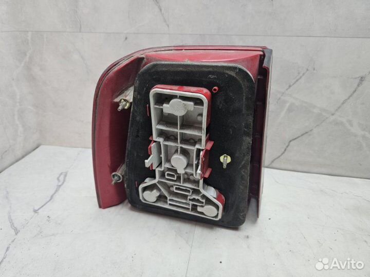 Фонарь задний правый Volkswagen Passat B5 AEB 1.8