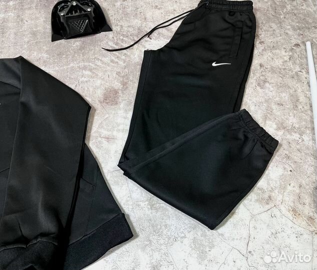 Спортивные костюмы Nike