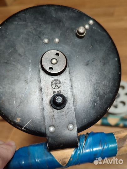 Катушка рыболовная инерционная СССР