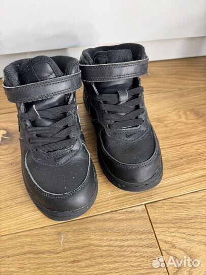 Кроссовки nike детские 26 размер