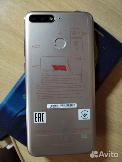 Телефон honor 7с