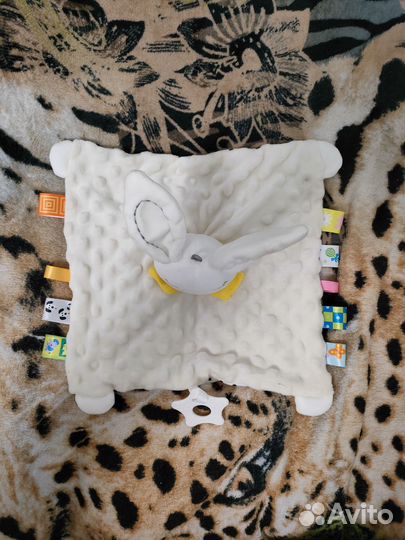 Игрушка сплюшка зайчик