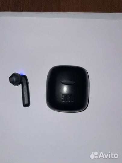 Беспроводной наушник JBL Tune 220 TWS