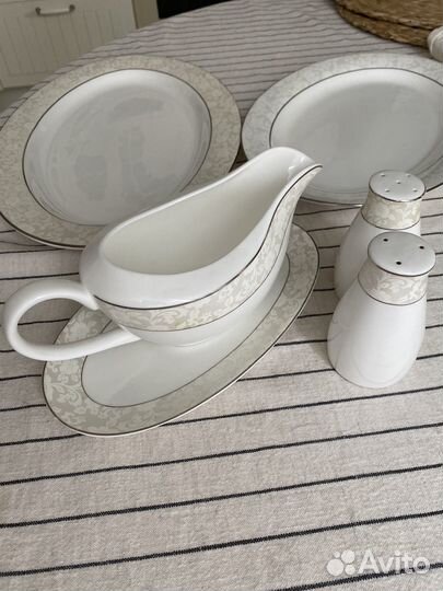 Столовая посуда (фарфор) bone Chine