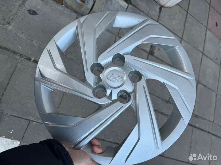 Колпаки на колеса