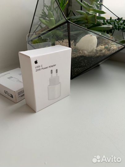 Зарядное устройство на iPhone 20w
