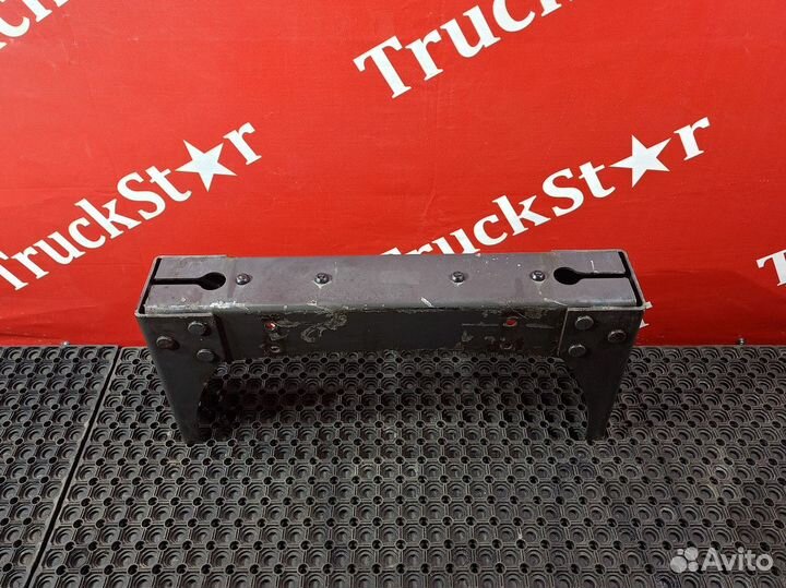 Траверса рамы поперечная Renault T, Volvo FH