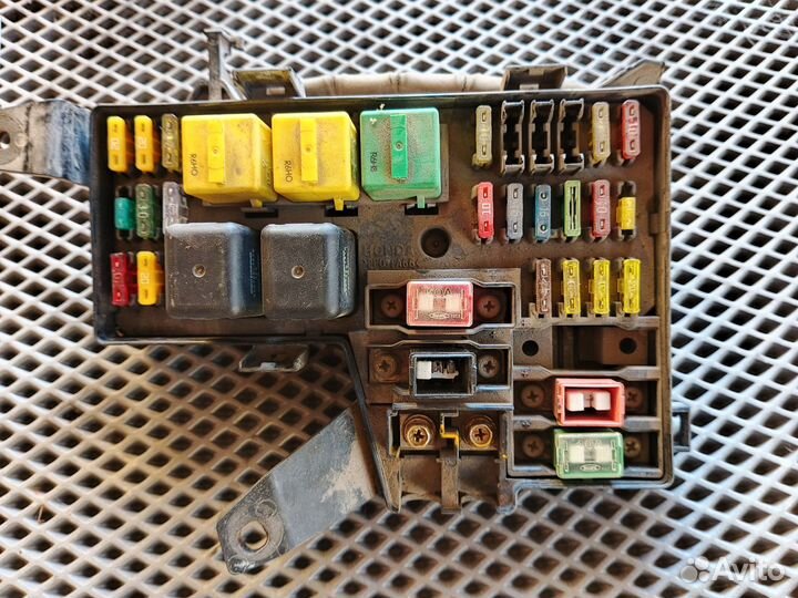 Блок предохранителей Хонда аккорд 5