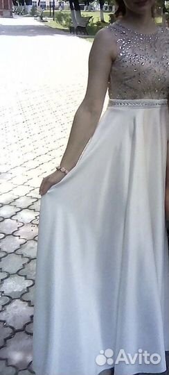 Вечернее платье